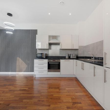 Riverside 2 Bedroom Stratford London Luaran gambar
